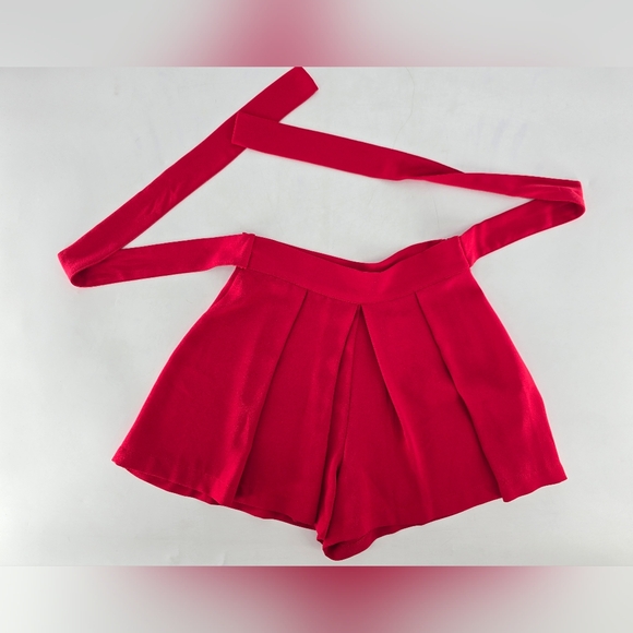 Zara Vibrant Red Women's Pleated Shorts - Picture 1 of 6
